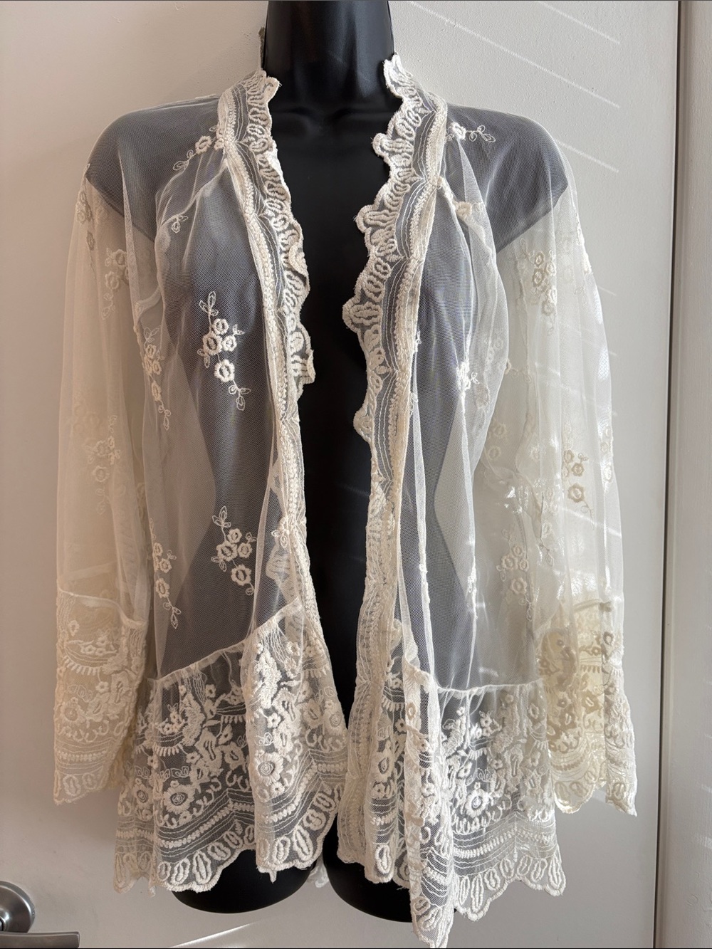American Eagle Outfitters BOHO Festival Beachy Sheer Ivory Lace Kimono SZ XS-S